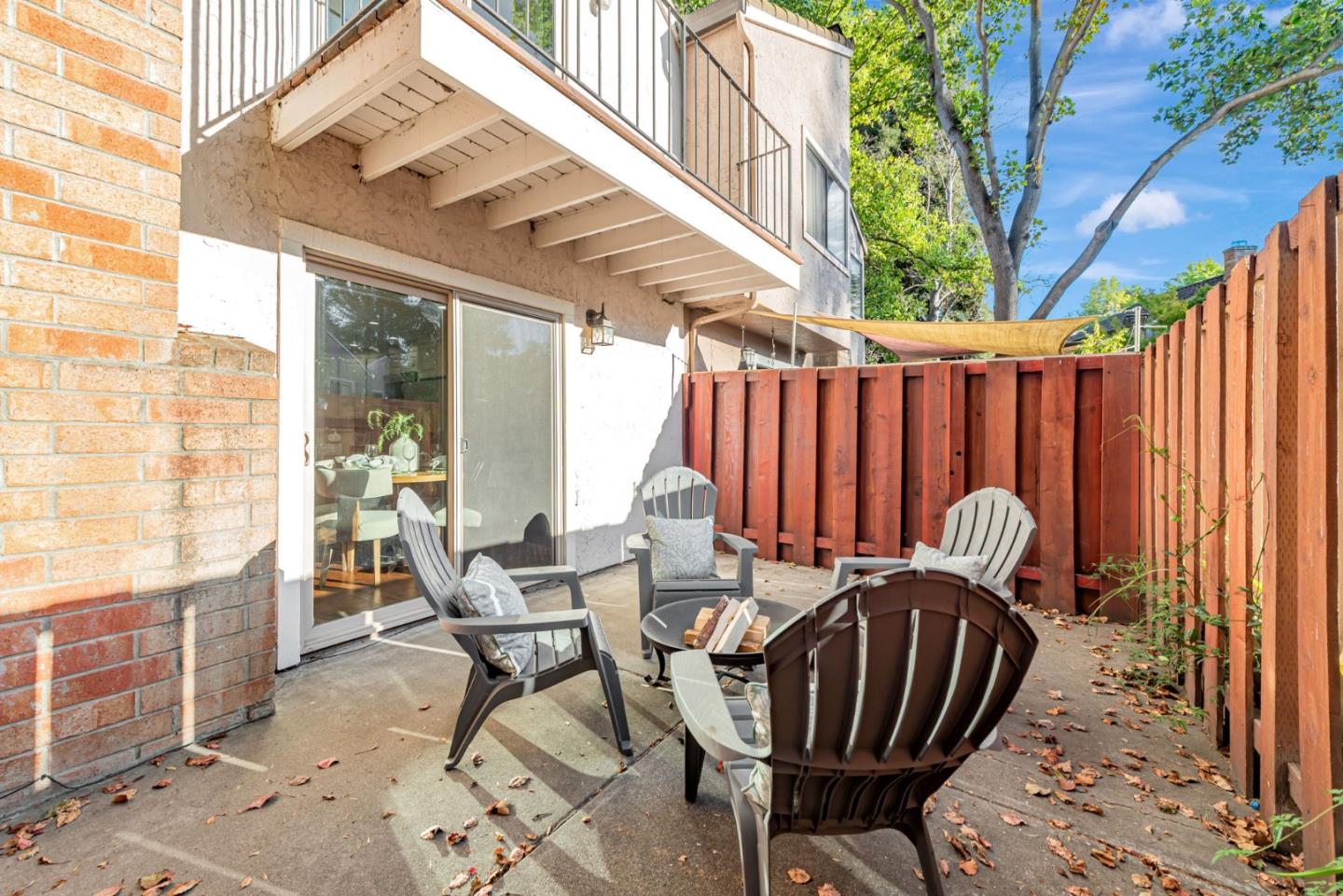 2559 Lancaster Court