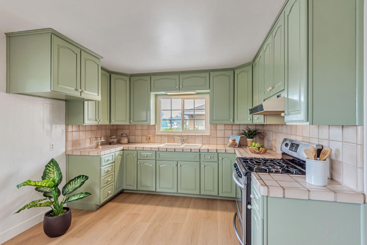 2356 Kay Drive