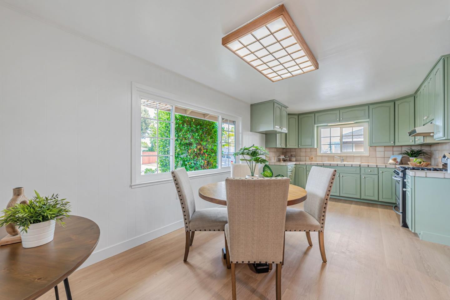 2356 Kay Drive