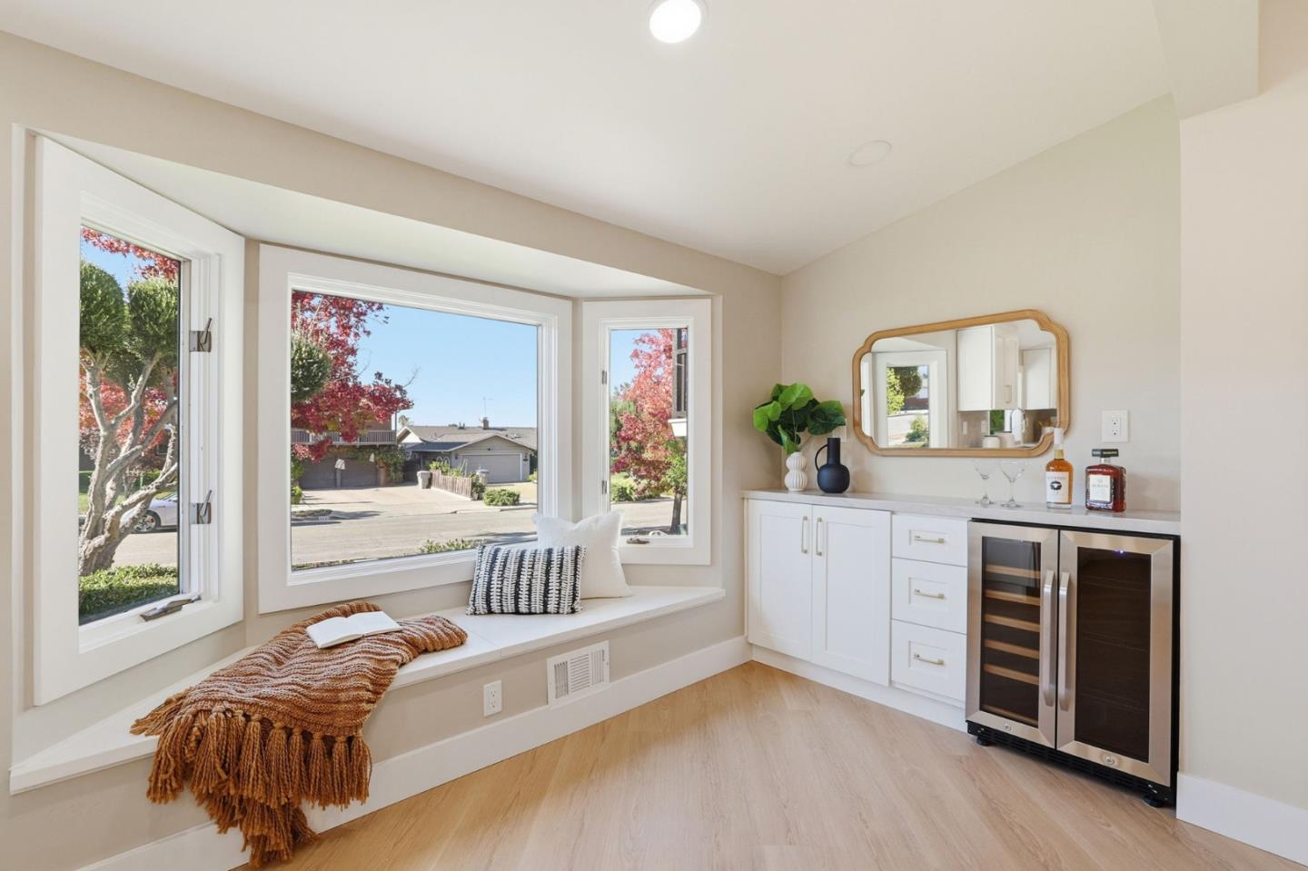 1174 Old Oak Drive