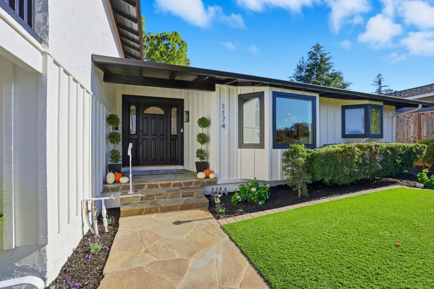 1174 Old Oak Drive