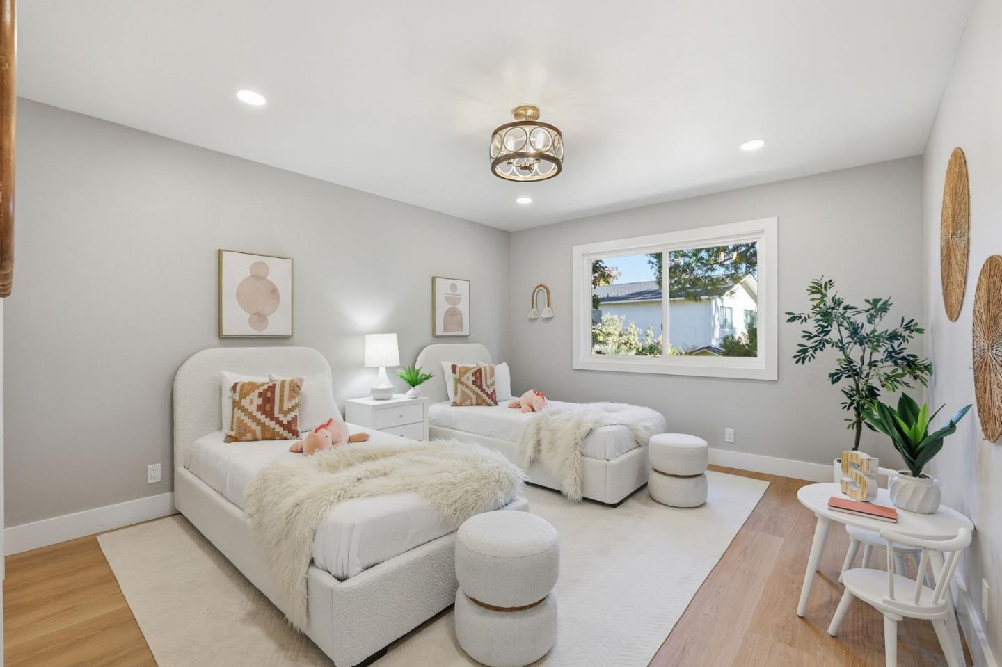 1174 Old Oak Drive