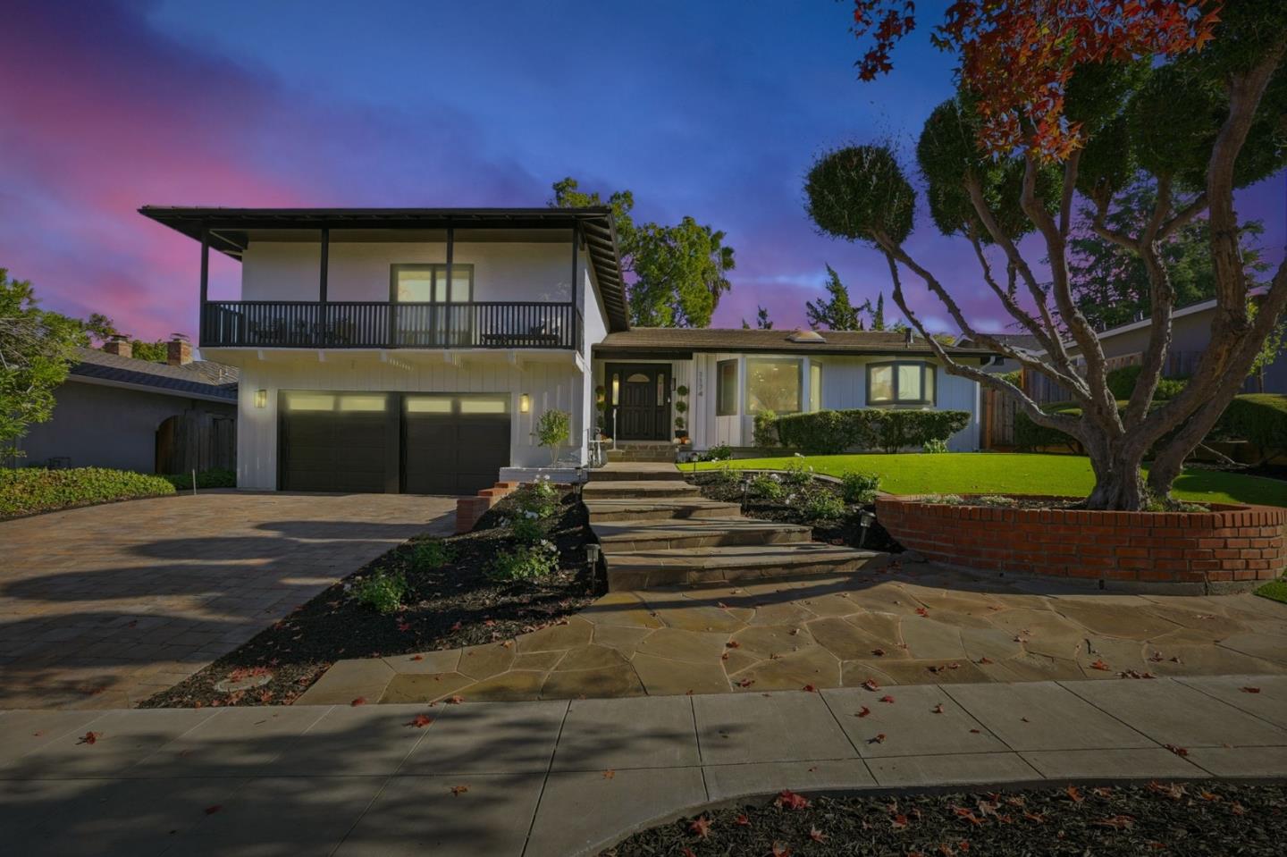 1174 Old Oak Drive