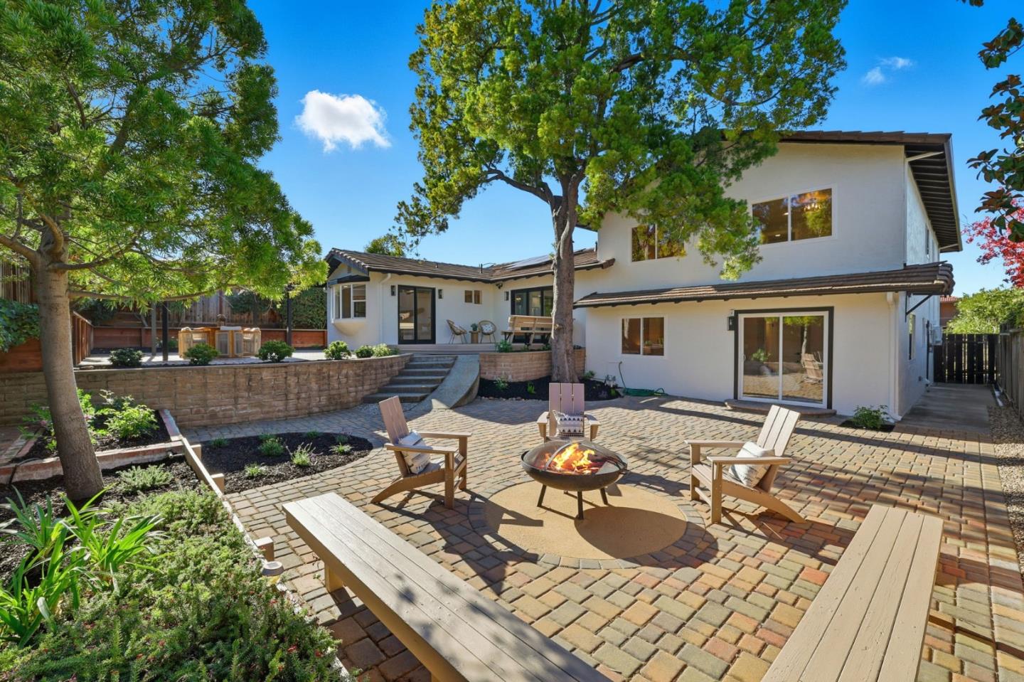 1174 Old Oak Drive