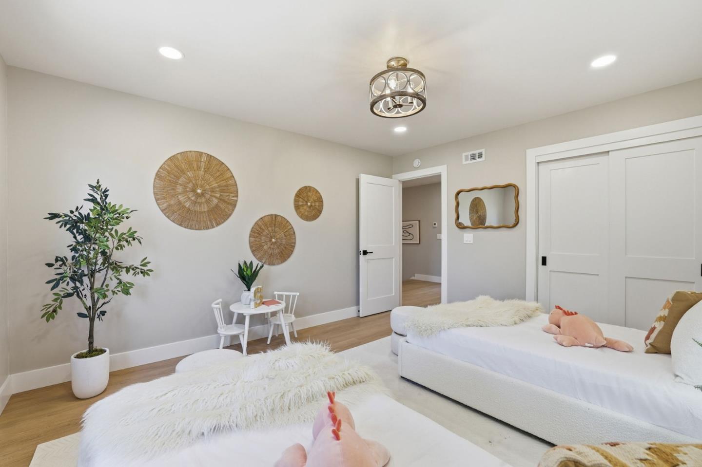1174 Old Oak Drive