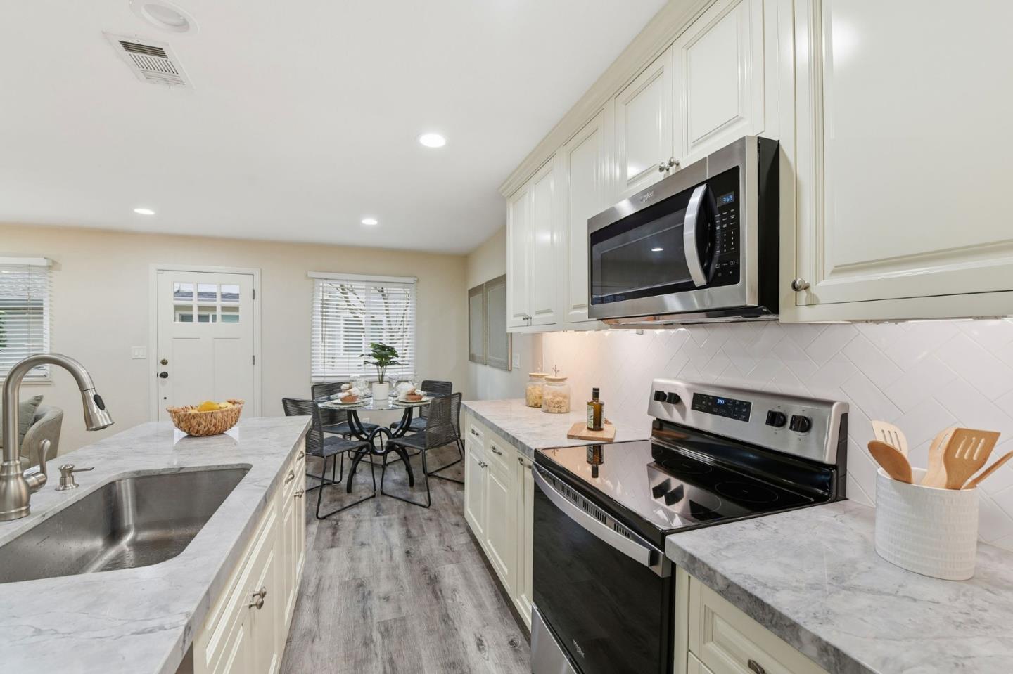 383 East Latimer Avenue 2