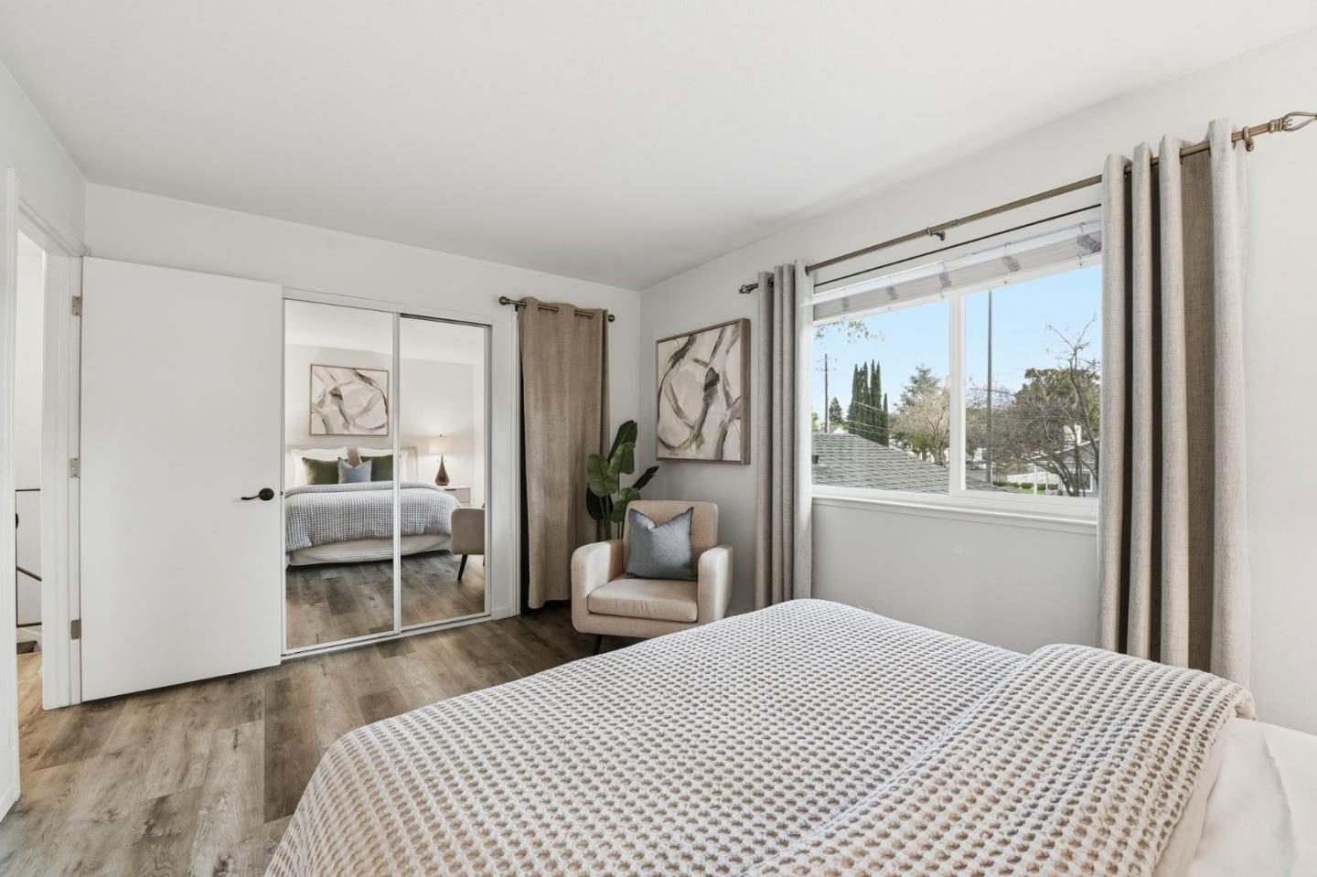 383 East Latimer Avenue 2