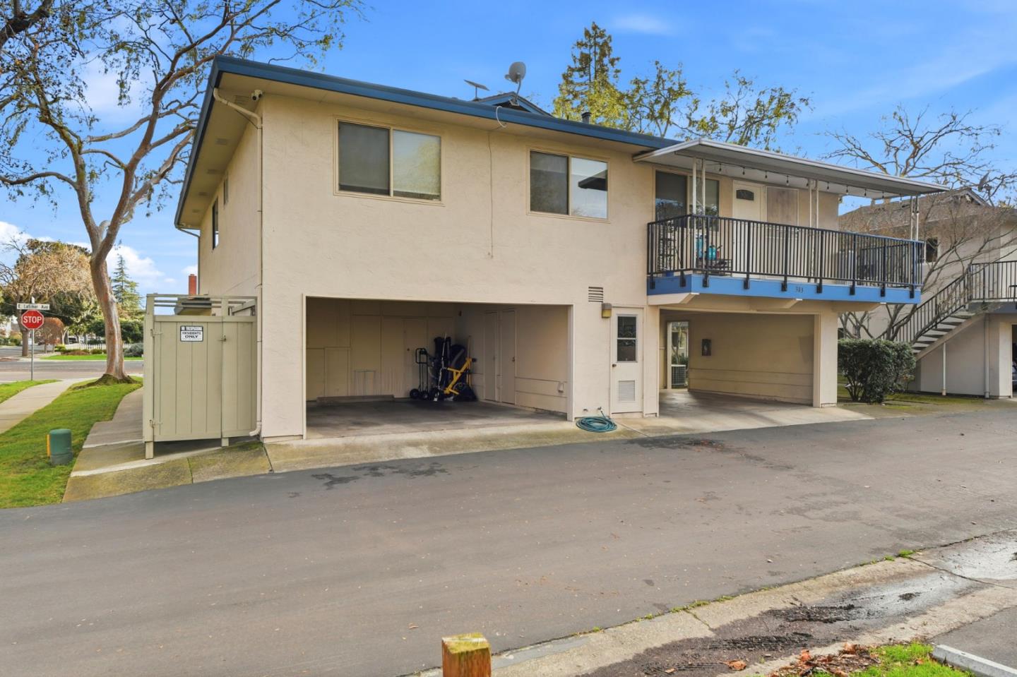 383 East Latimer Avenue 2