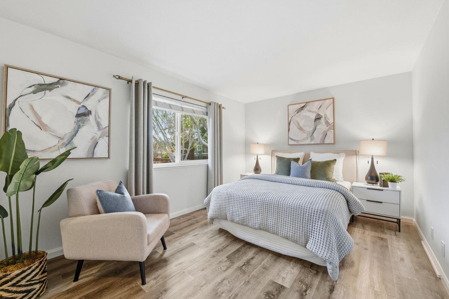 383 East Latimer Avenue 2