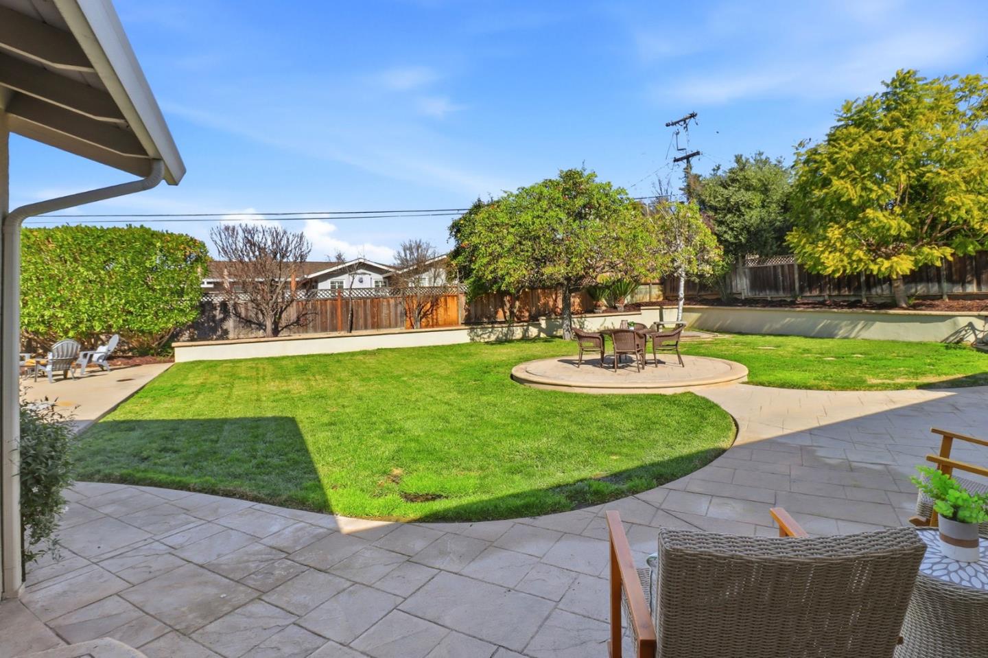 1241 Hillcrest Drive