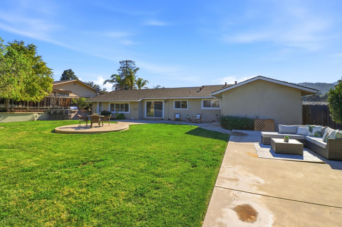 1241 Hillcrest Drive