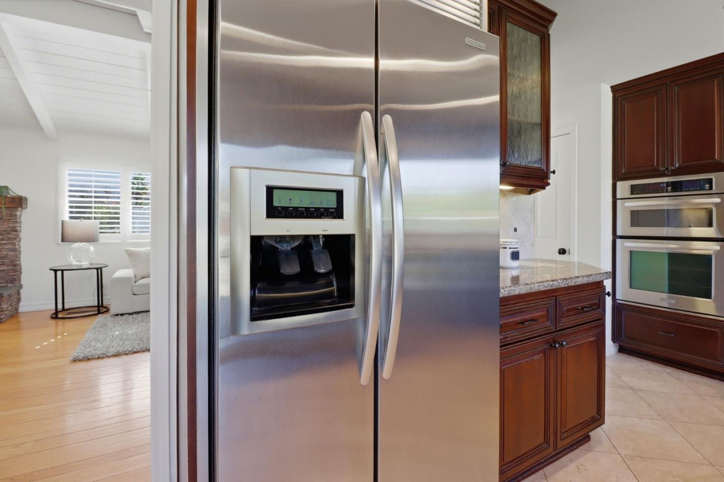 1241 Hillcrest Drive