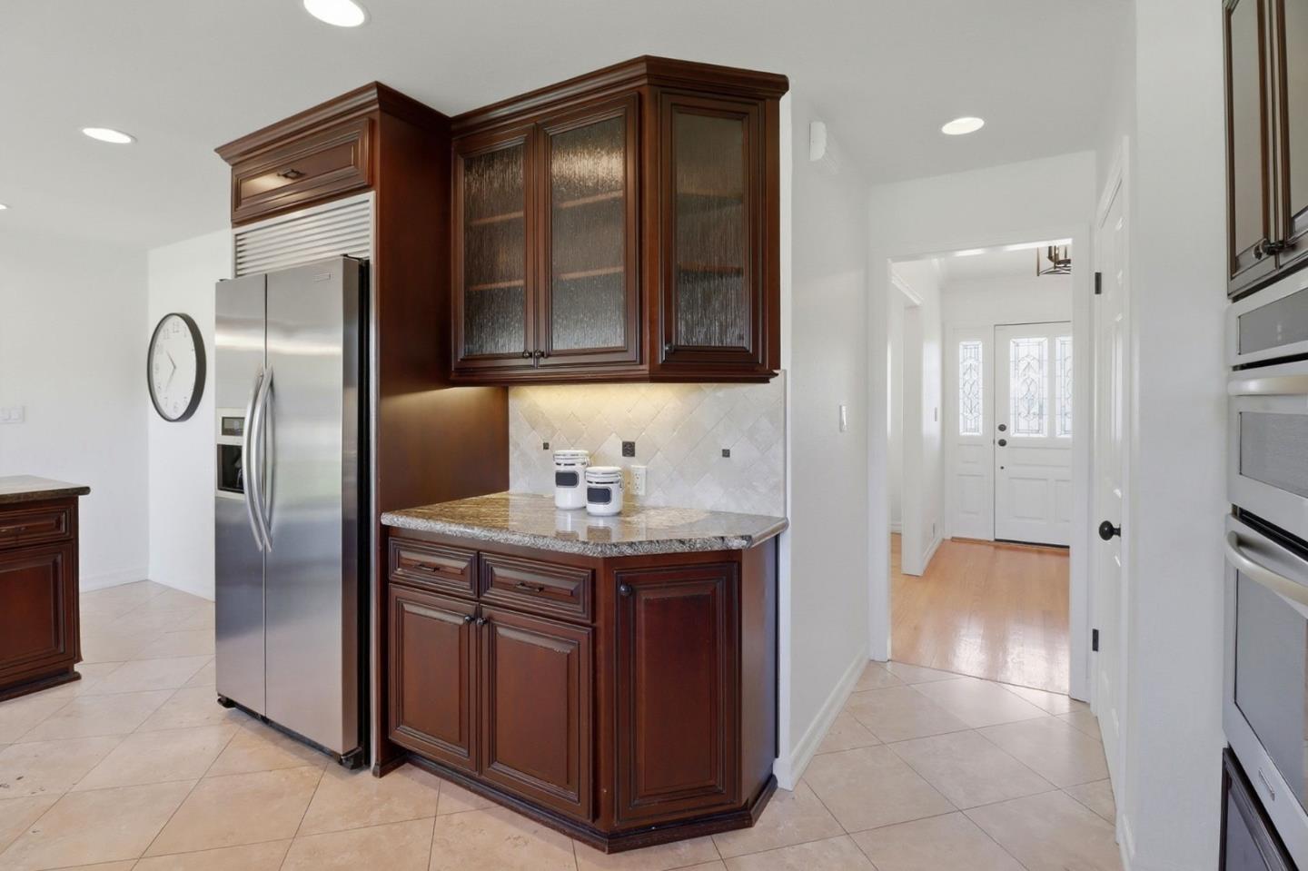 1241 Hillcrest Drive