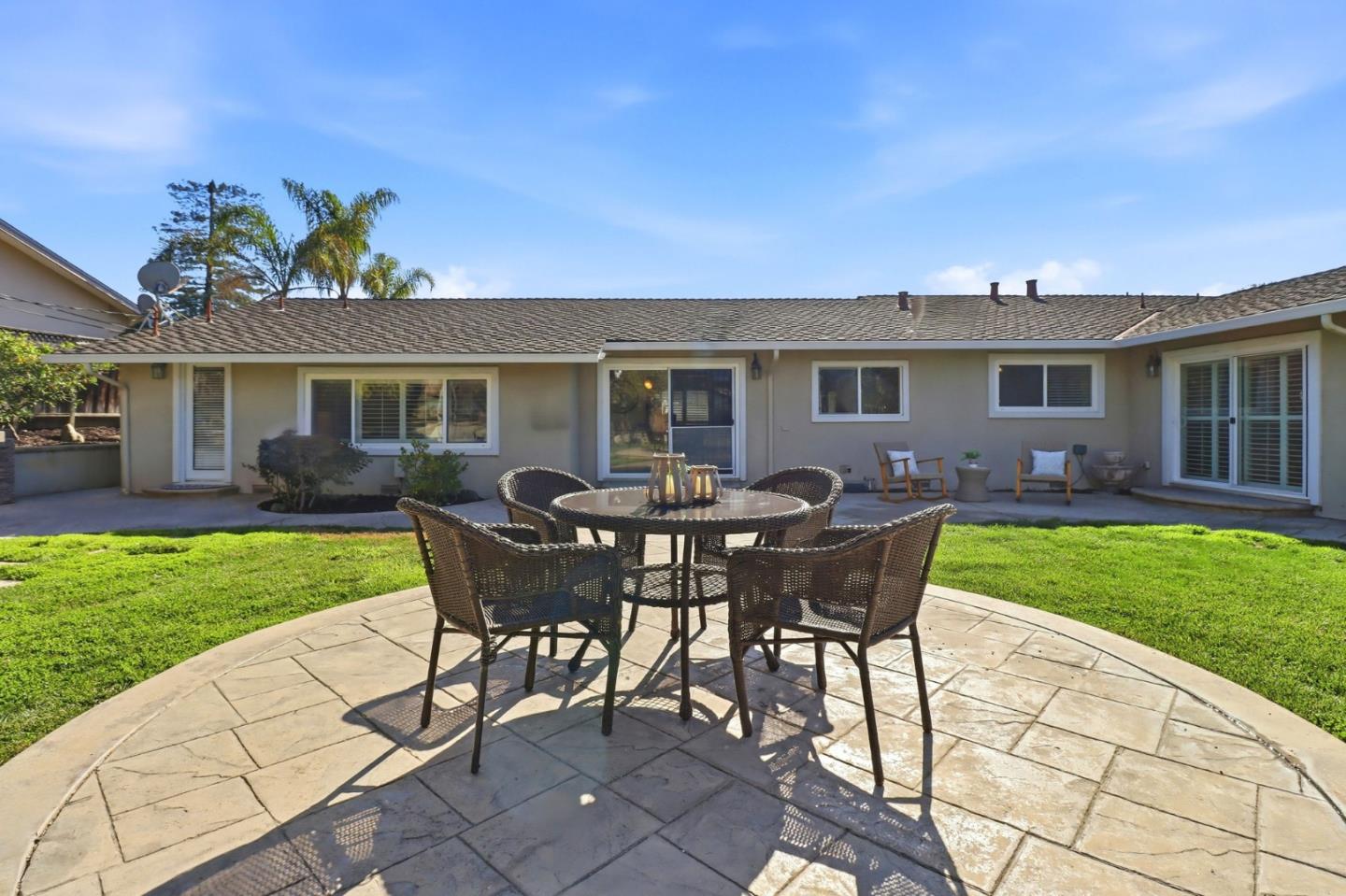 1241 Hillcrest Drive