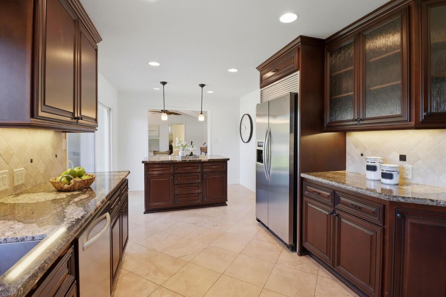 1241 Hillcrest Drive