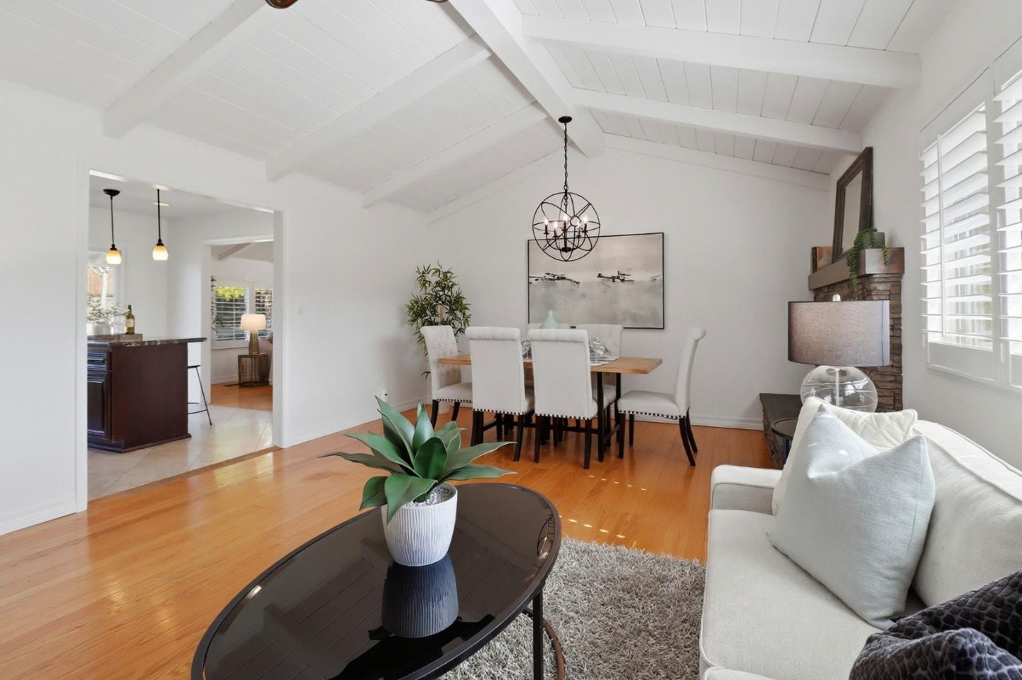 1241 Hillcrest Drive