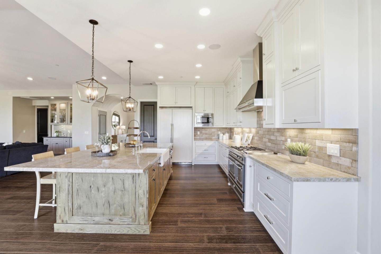 6690 Indian Springs Court