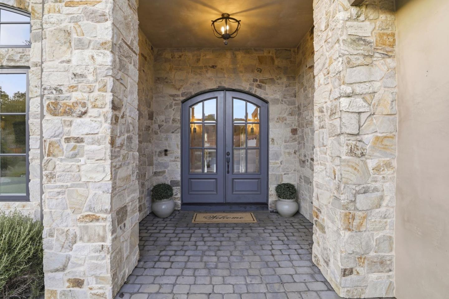 6690 Indian Springs Court