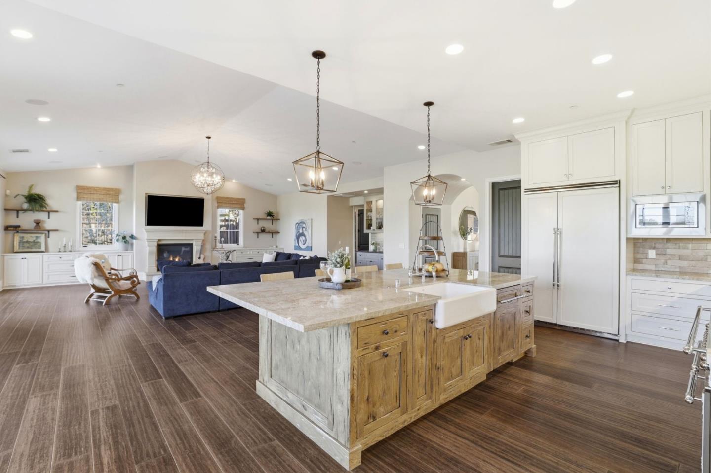 6690 Indian Springs Court