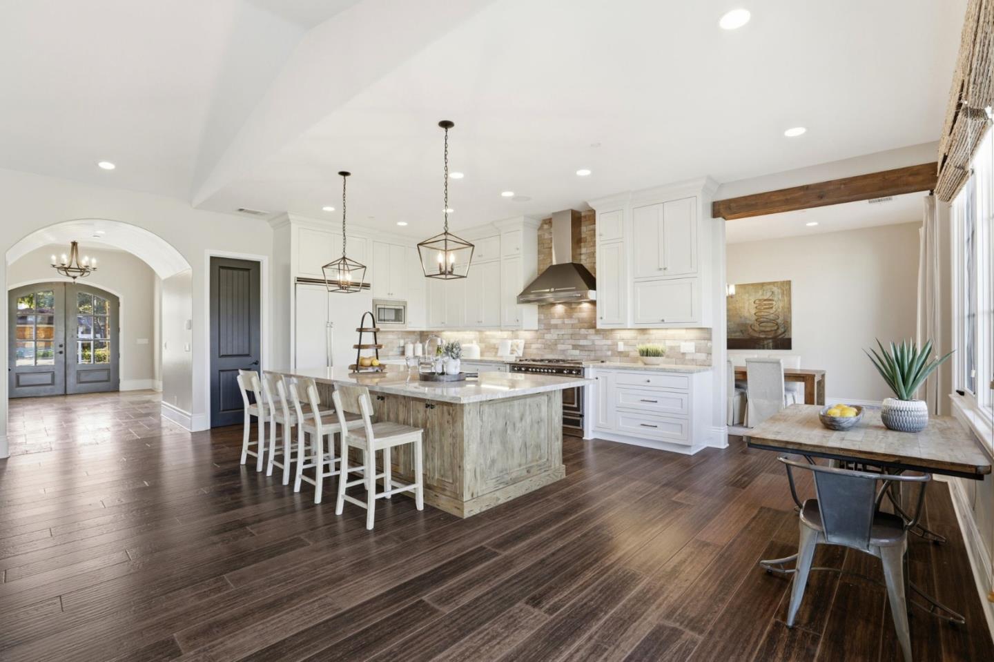 6690 Indian Springs Court