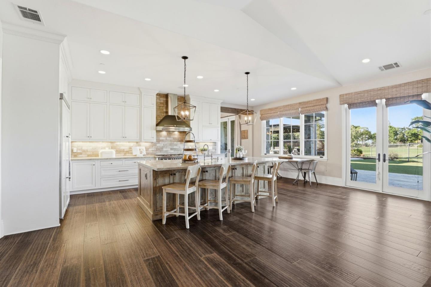 6690 Indian Springs Court