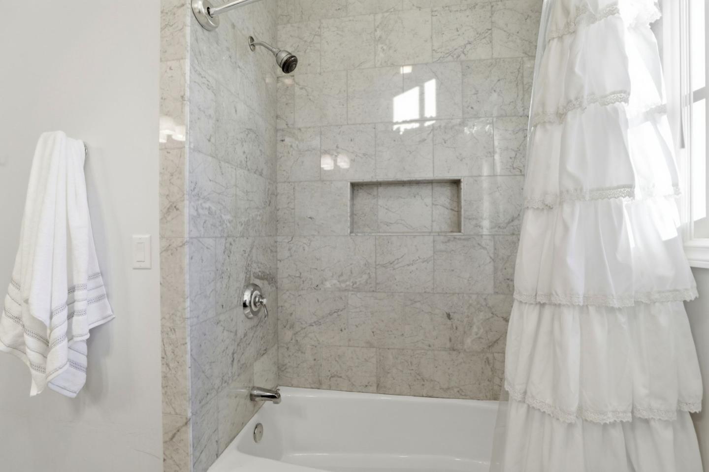 6690 Indian Springs Court