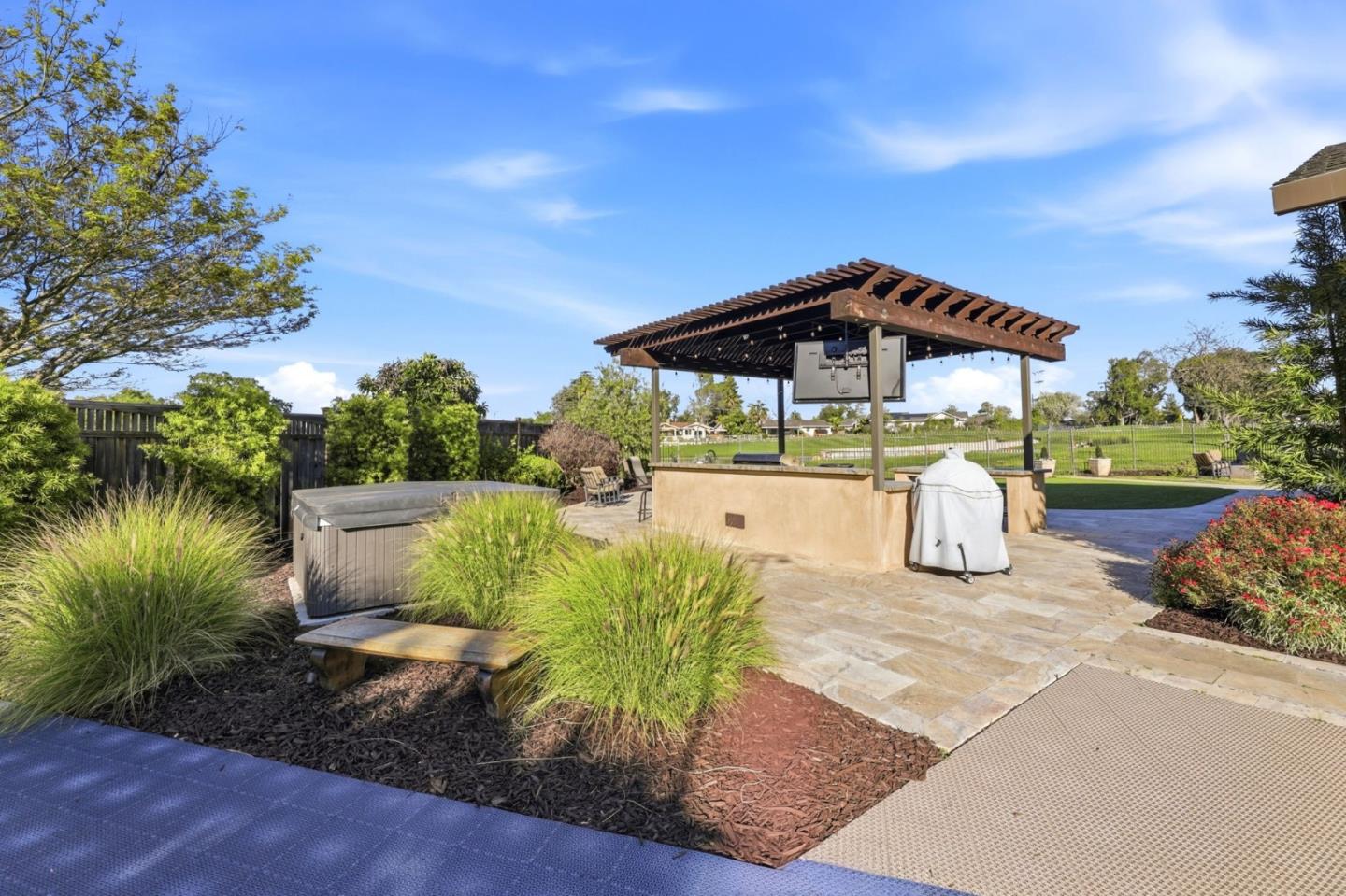 6690 Indian Springs Court