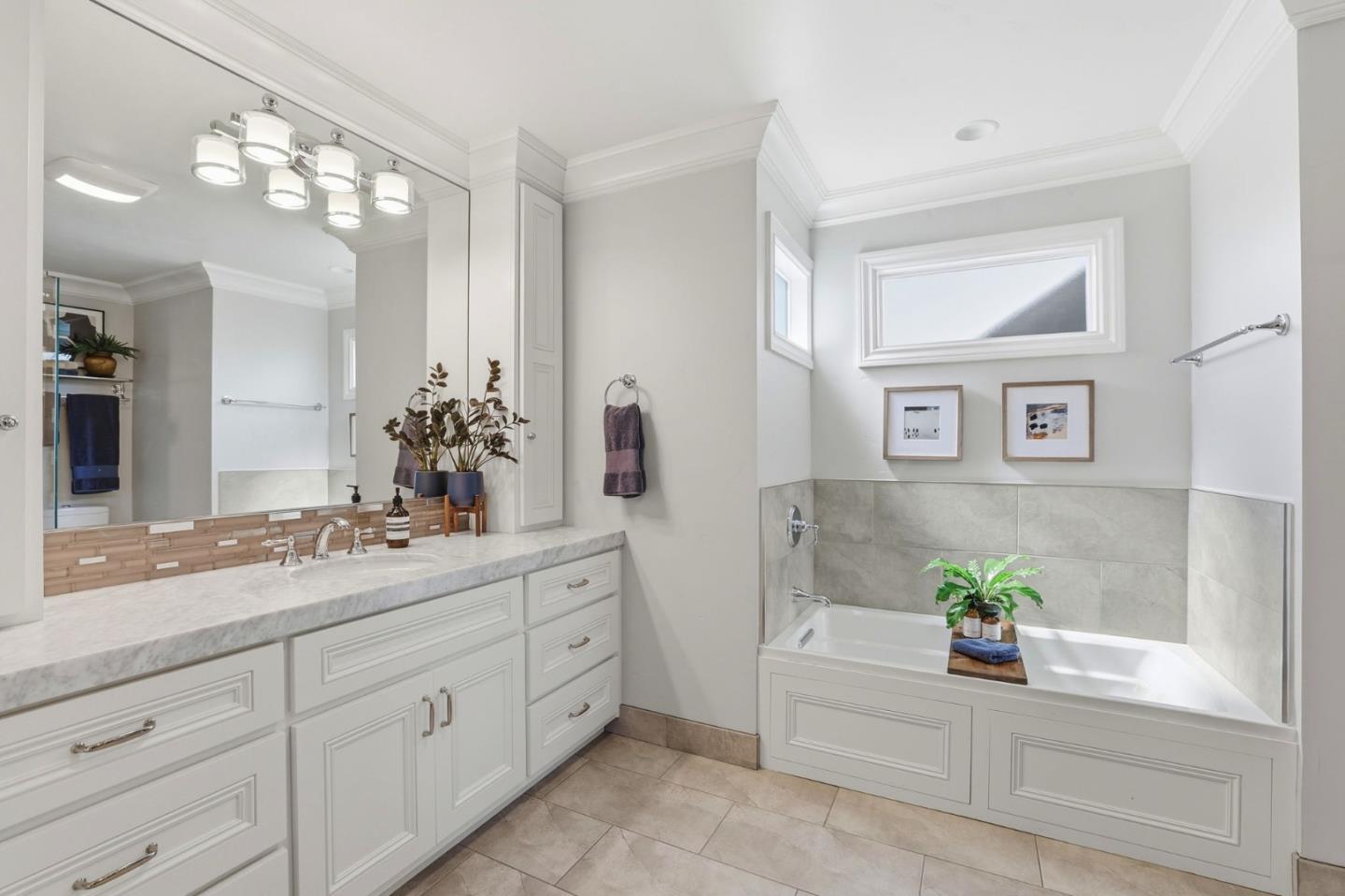 1152 Willow Glen Way