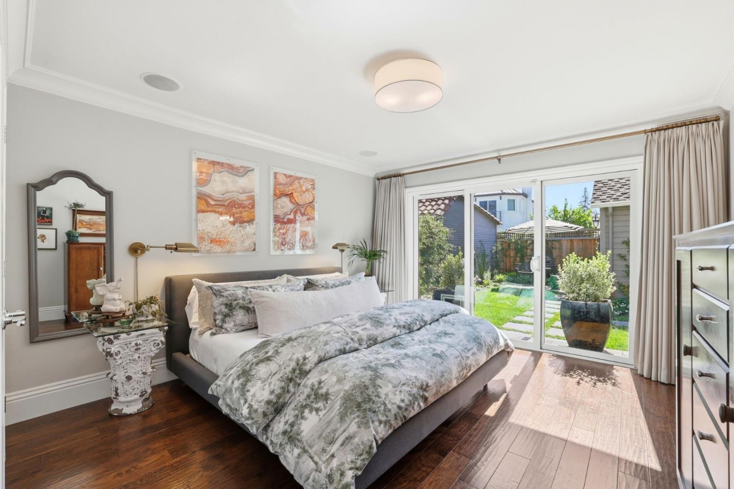 1152 Willow Glen Way