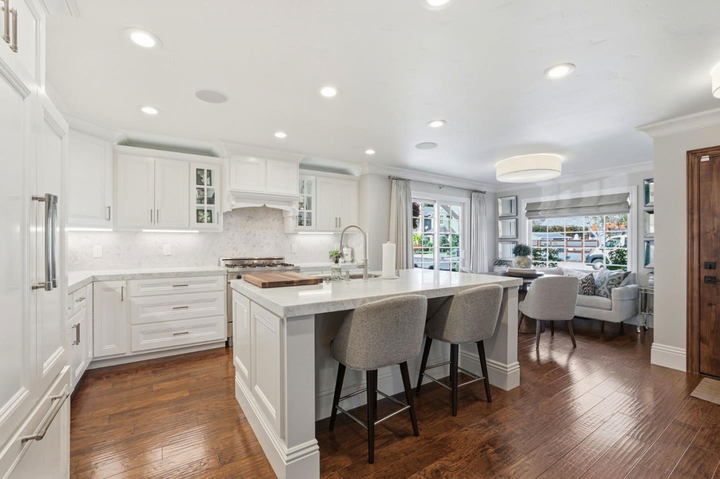 1152 Willow Glen Way