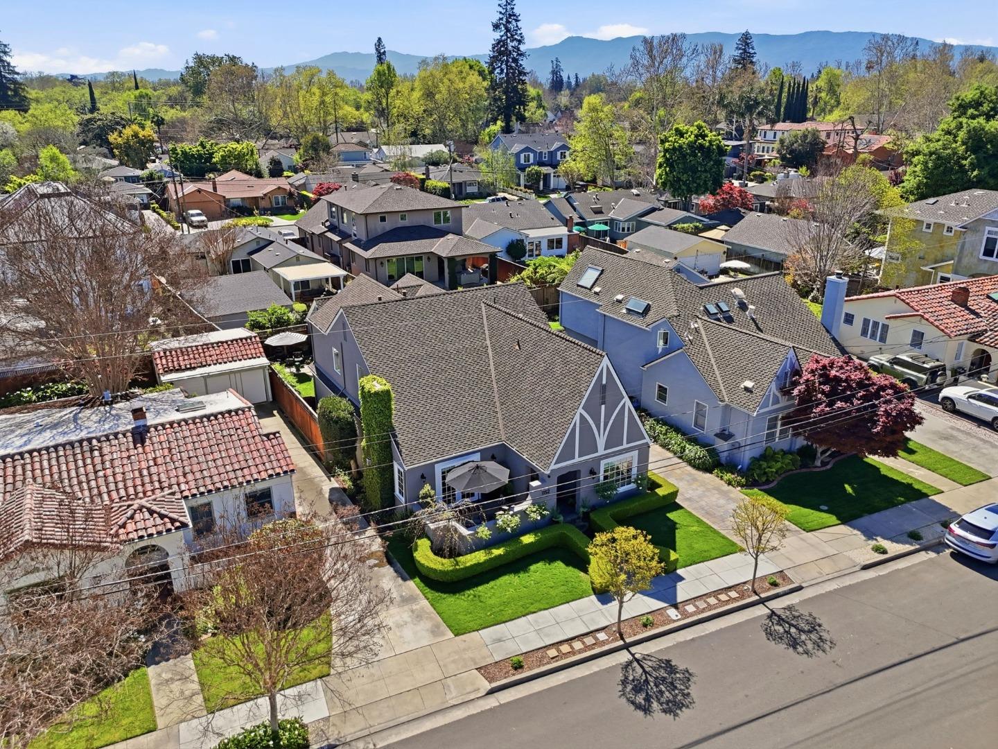 1152 Willow Glen Way