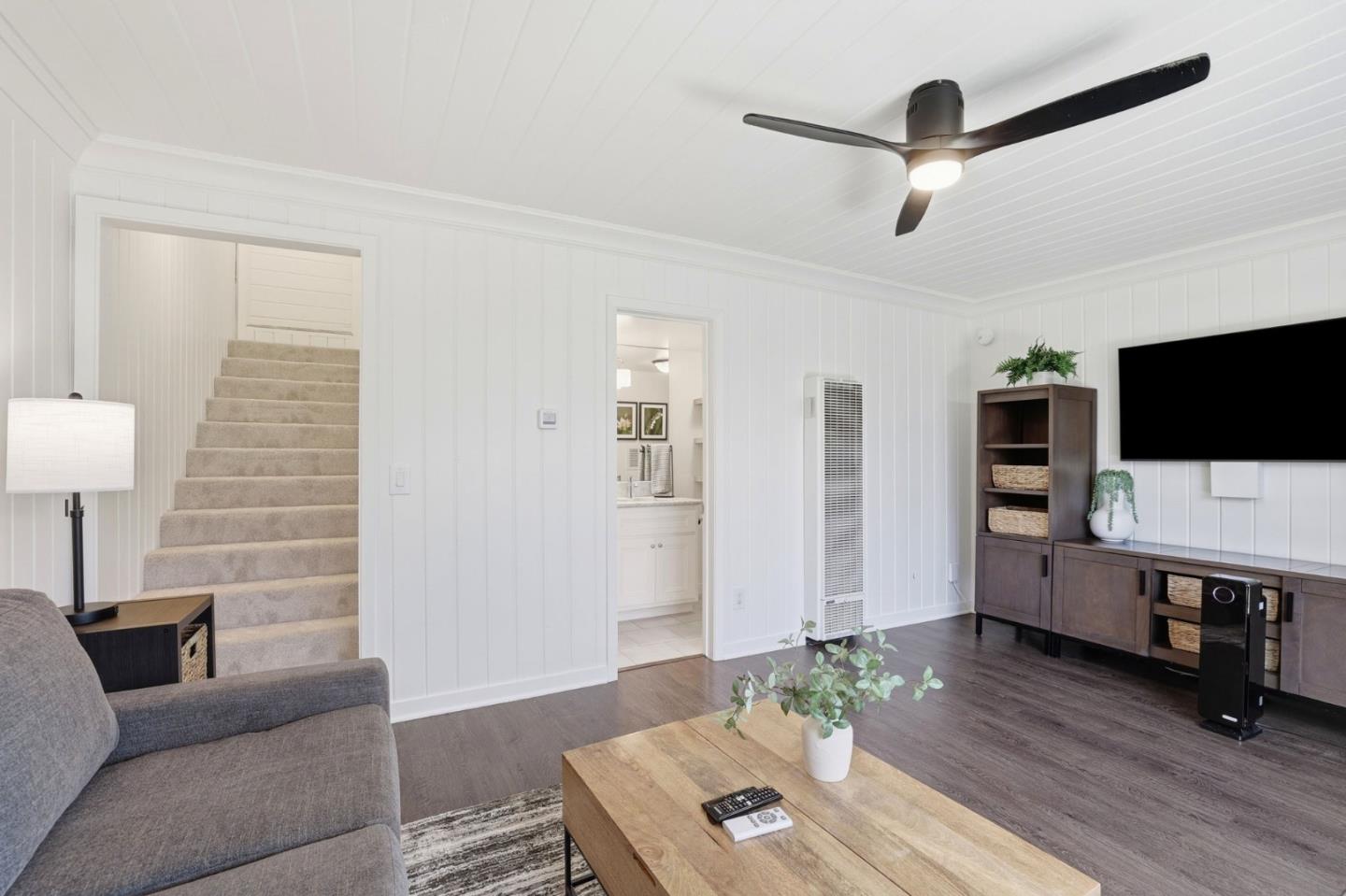 1152 Willow Glen Way