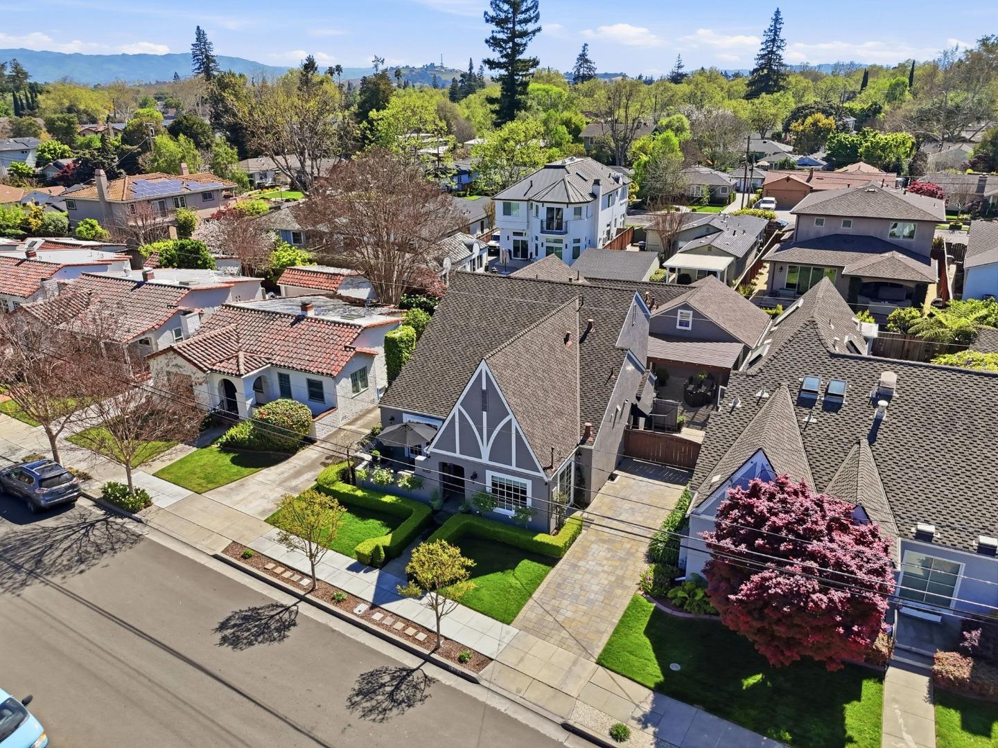 1152 Willow Glen Way