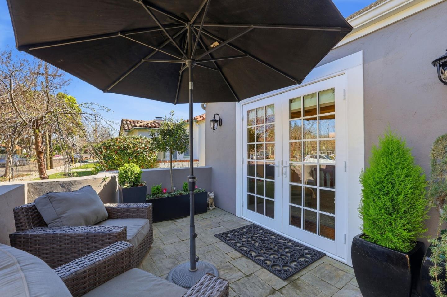 1152 Willow Glen Way