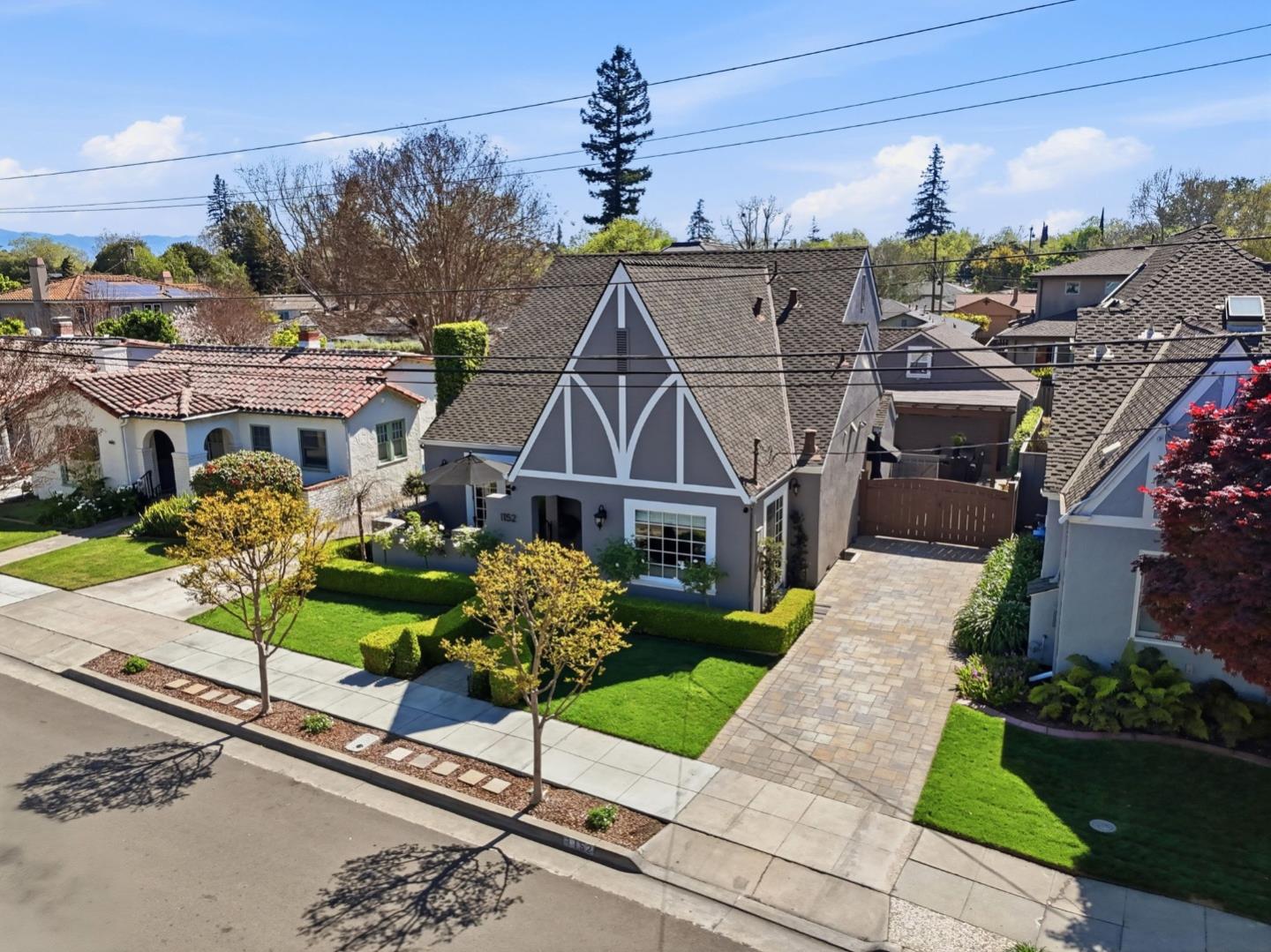 1152 Willow Glen Way