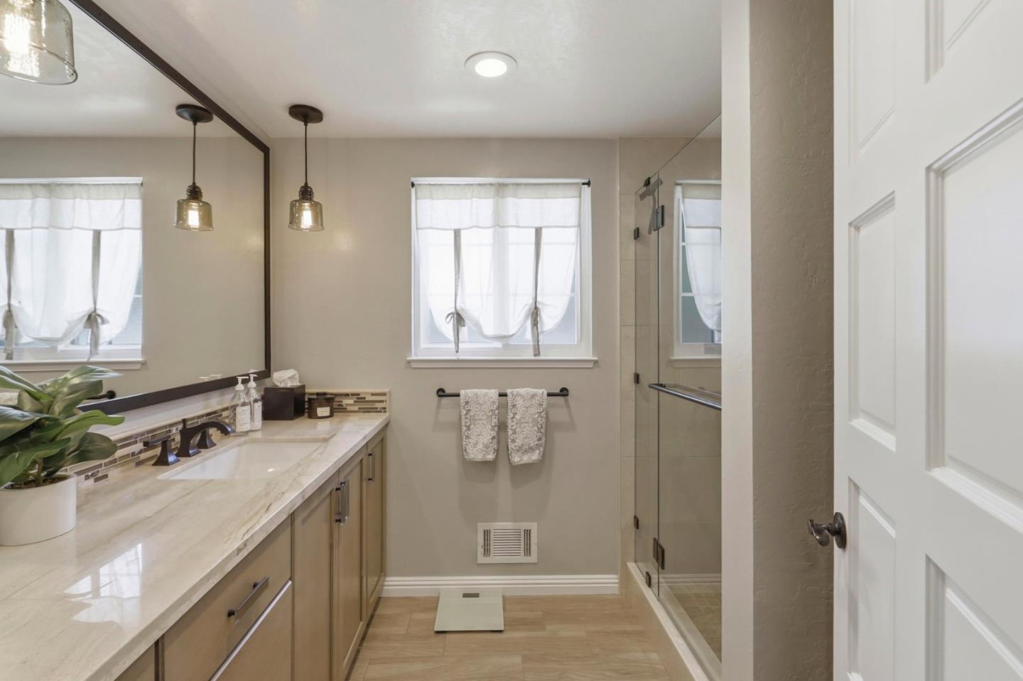 6613 Crystal Springs Drive