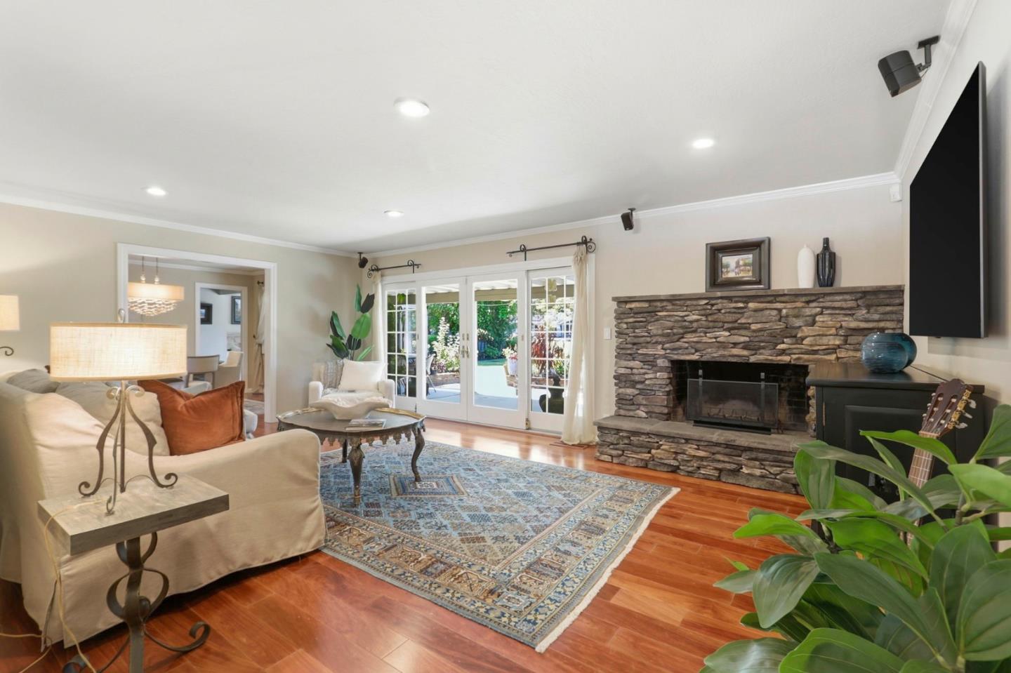 6613 Crystal Springs Drive