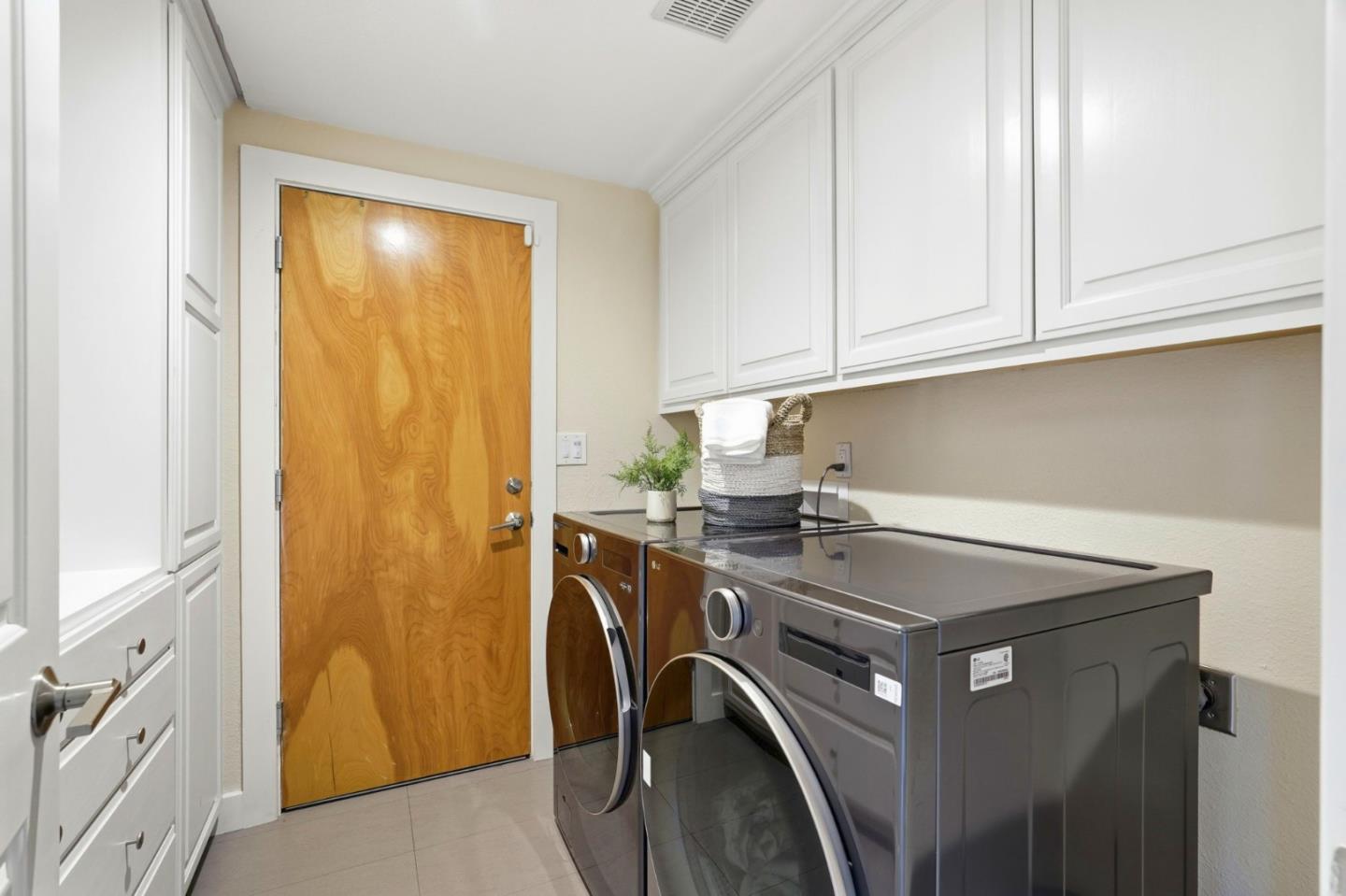 1460 Oak Canyon Court