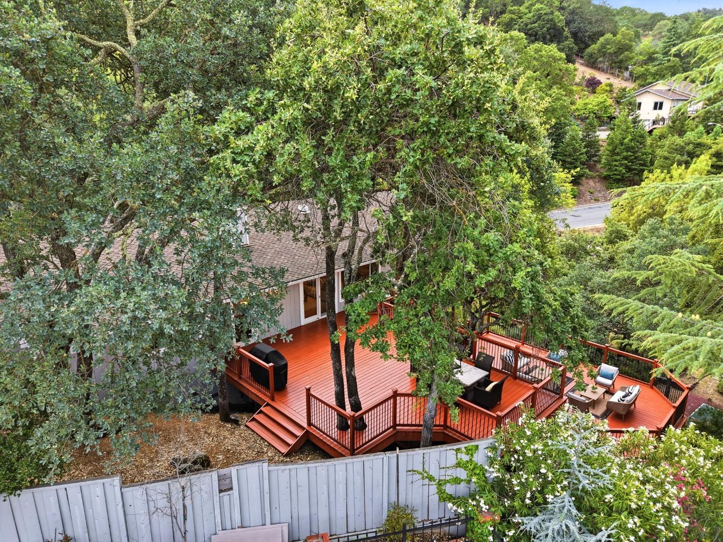 7111 Wooded Lake Drive