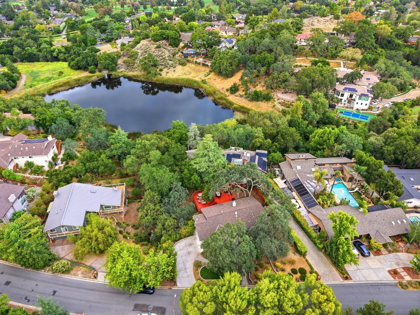 7111 Wooded Lake Drive