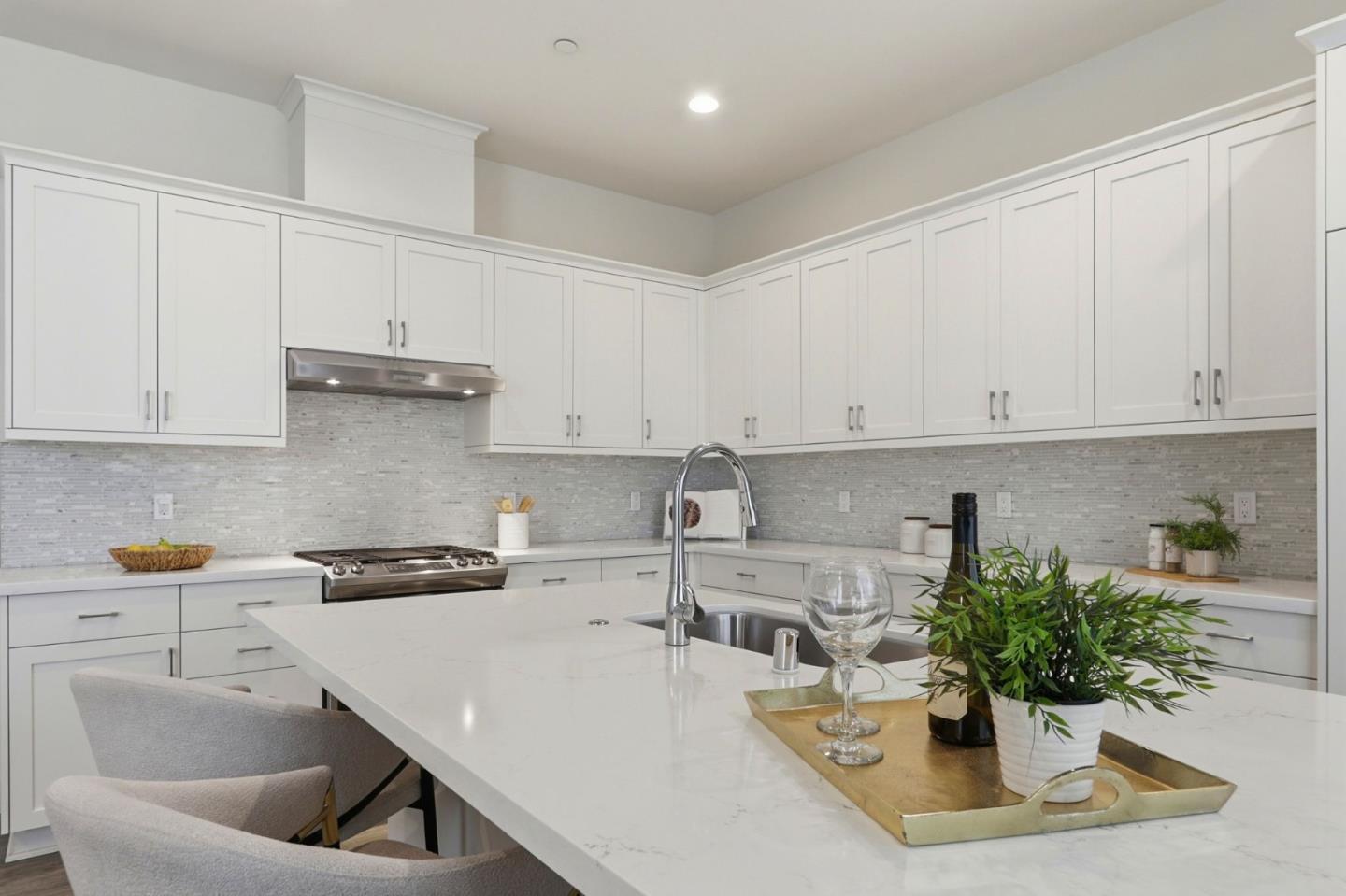 214 Proximity Way