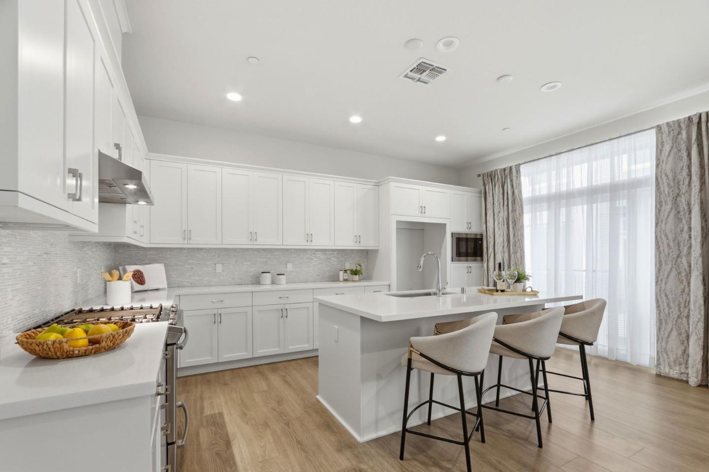 214 Proximity Way