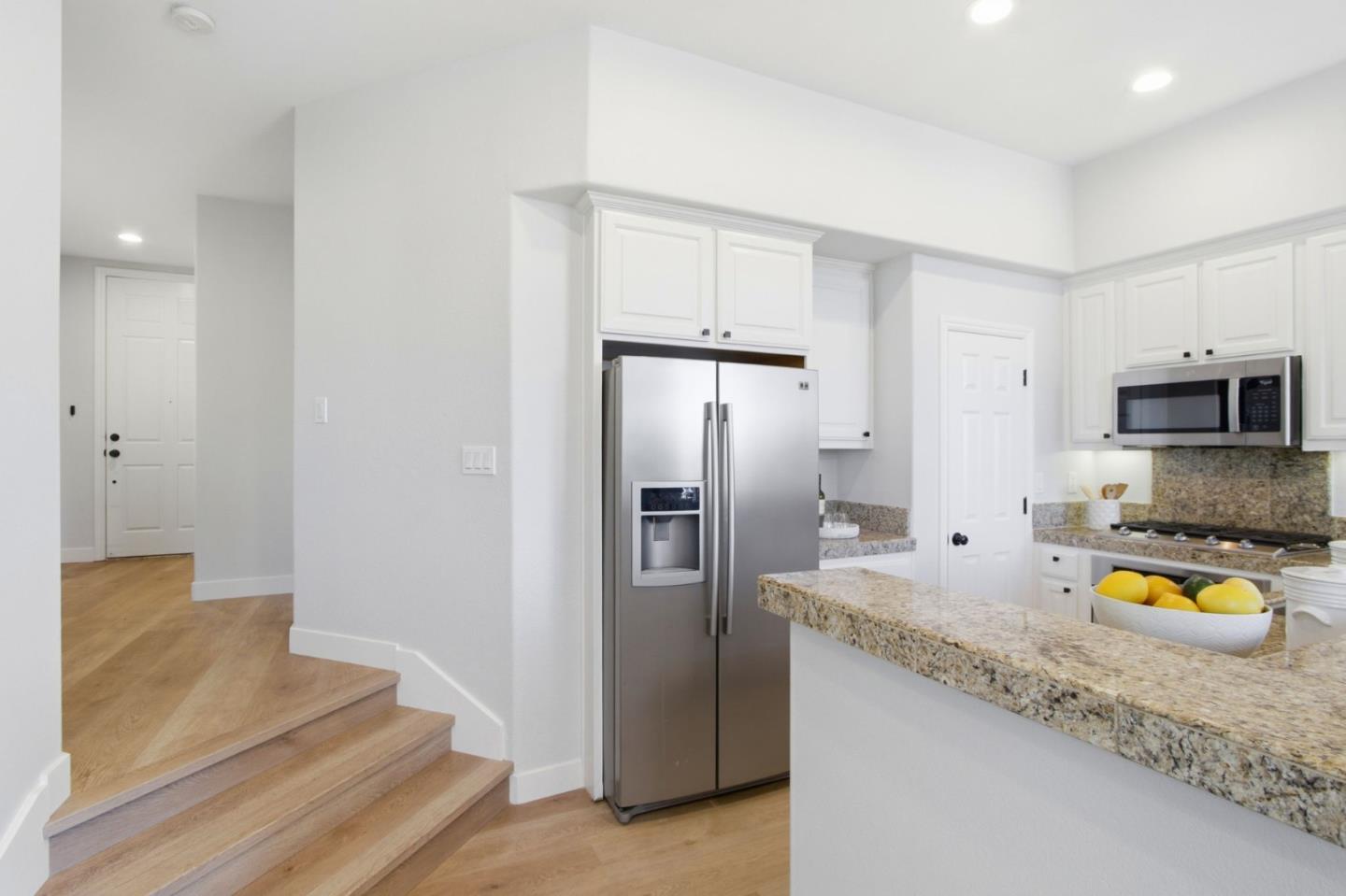 2400 Plateau DR