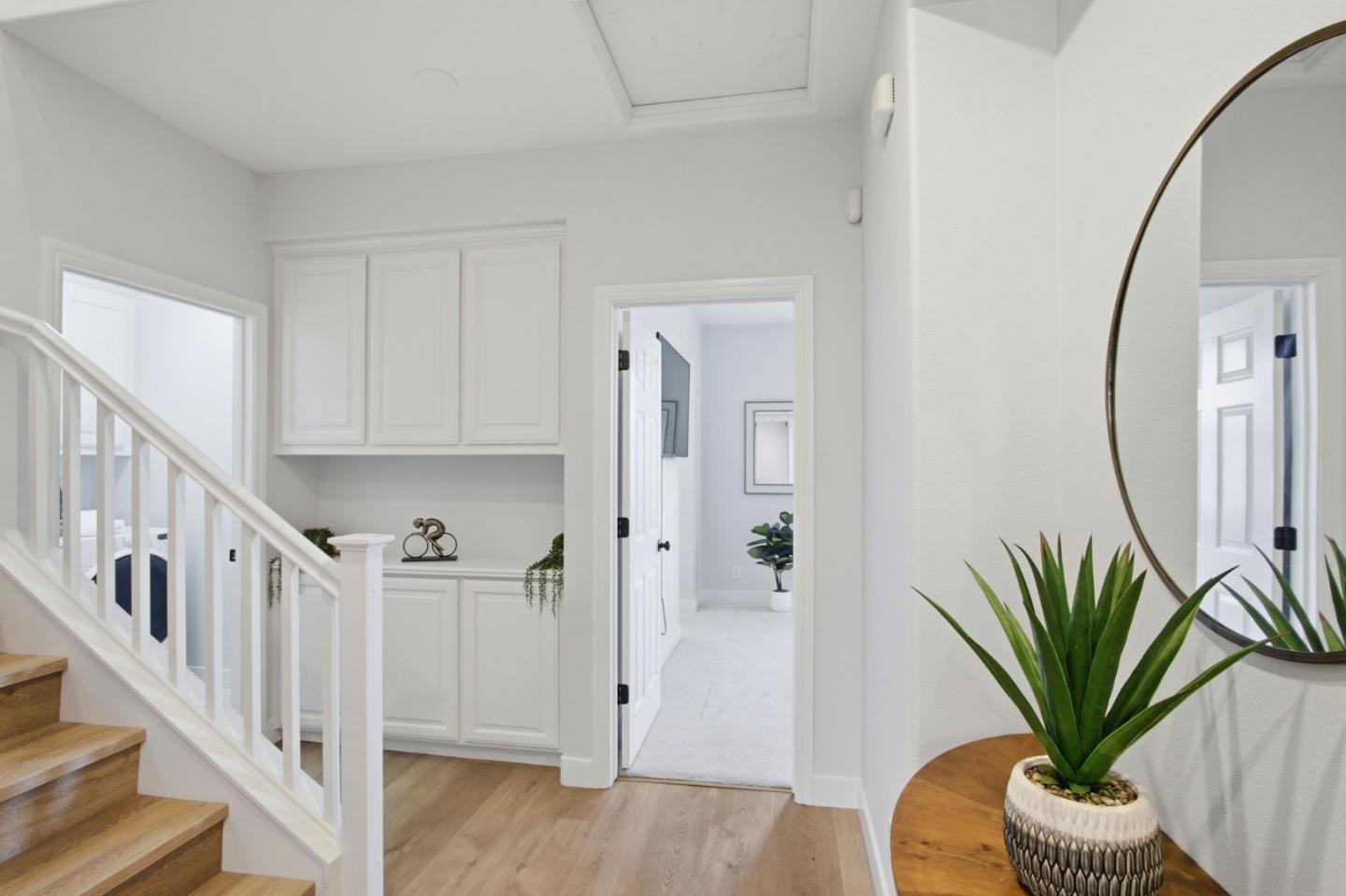 2400 Plateau DR