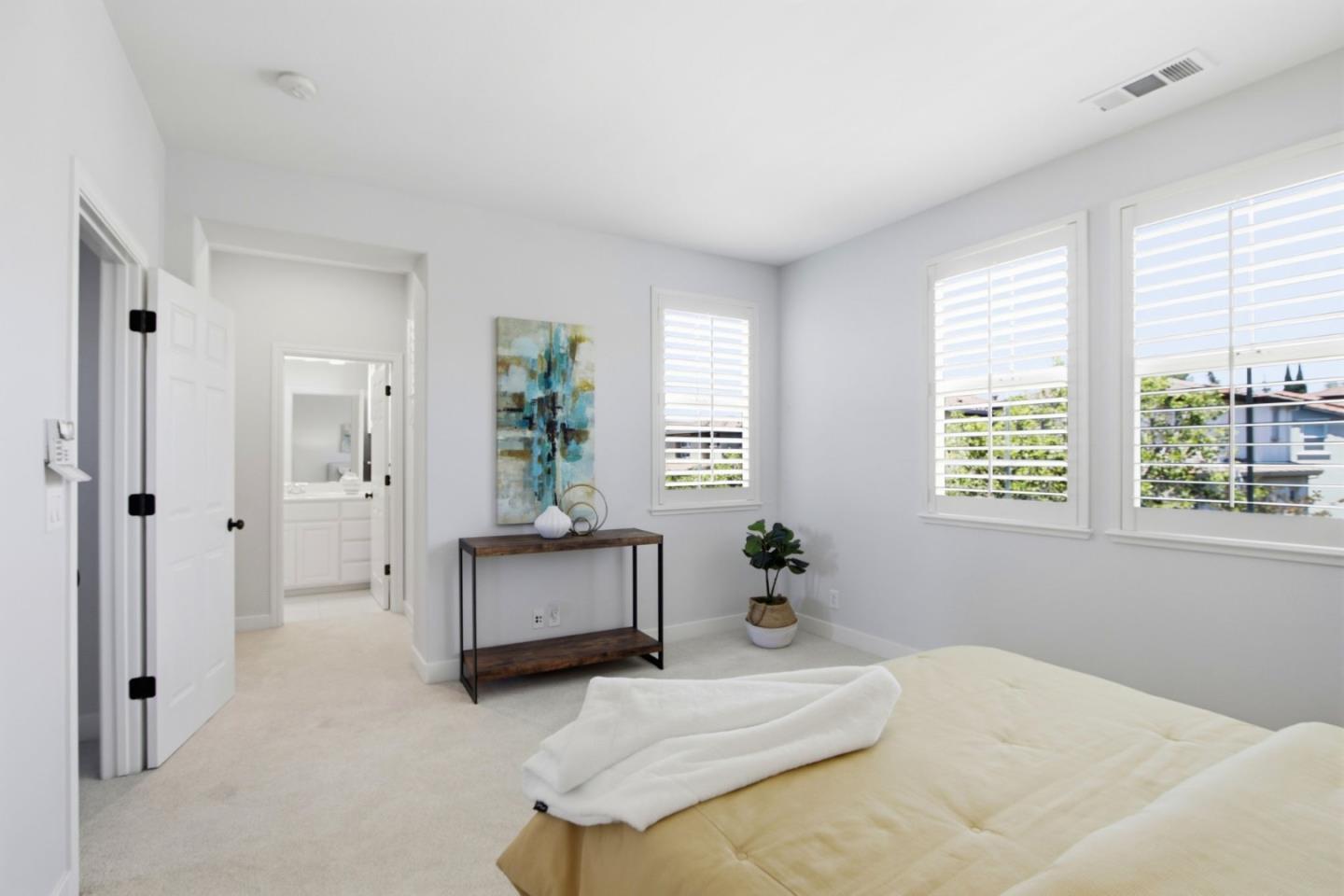 2400 Plateau DR