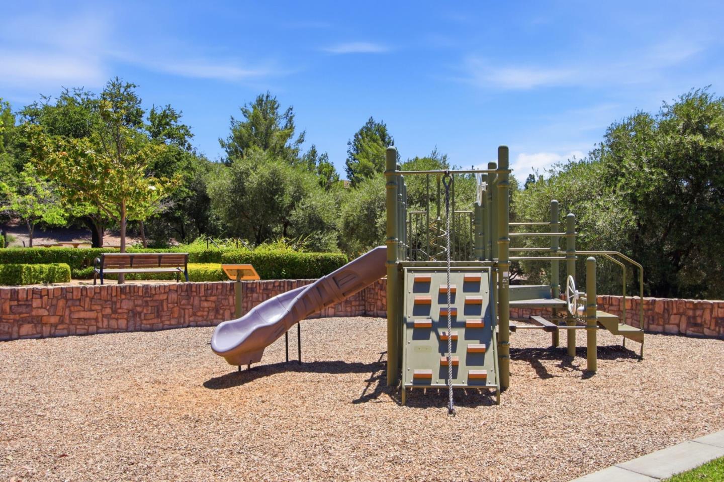 2400 Plateau DR