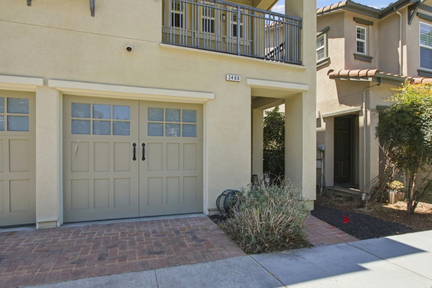 2400 Plateau DR