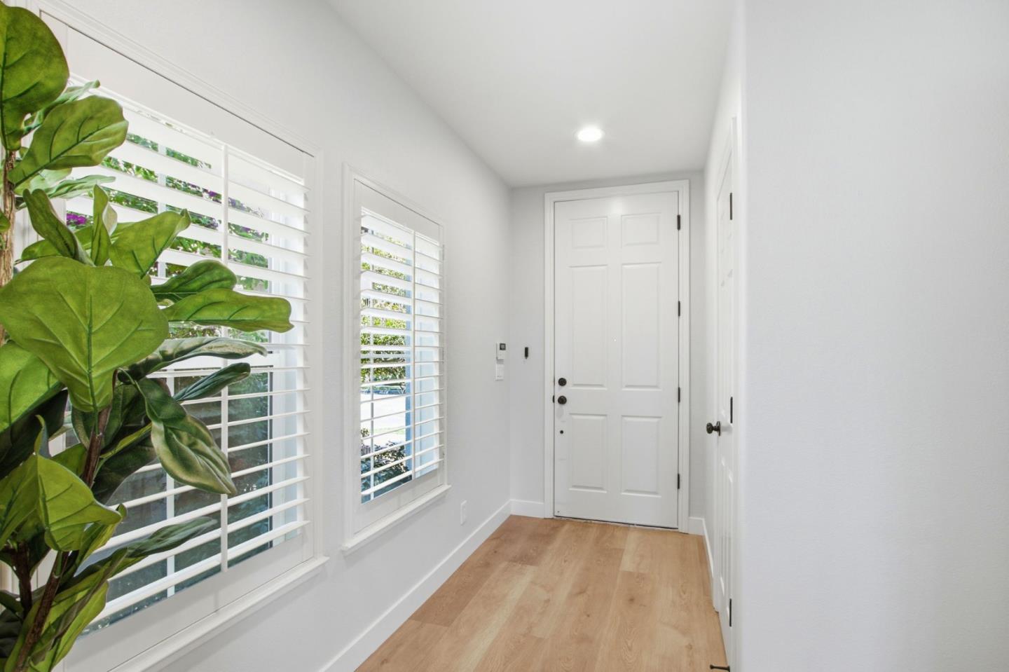 2400 Plateau DR