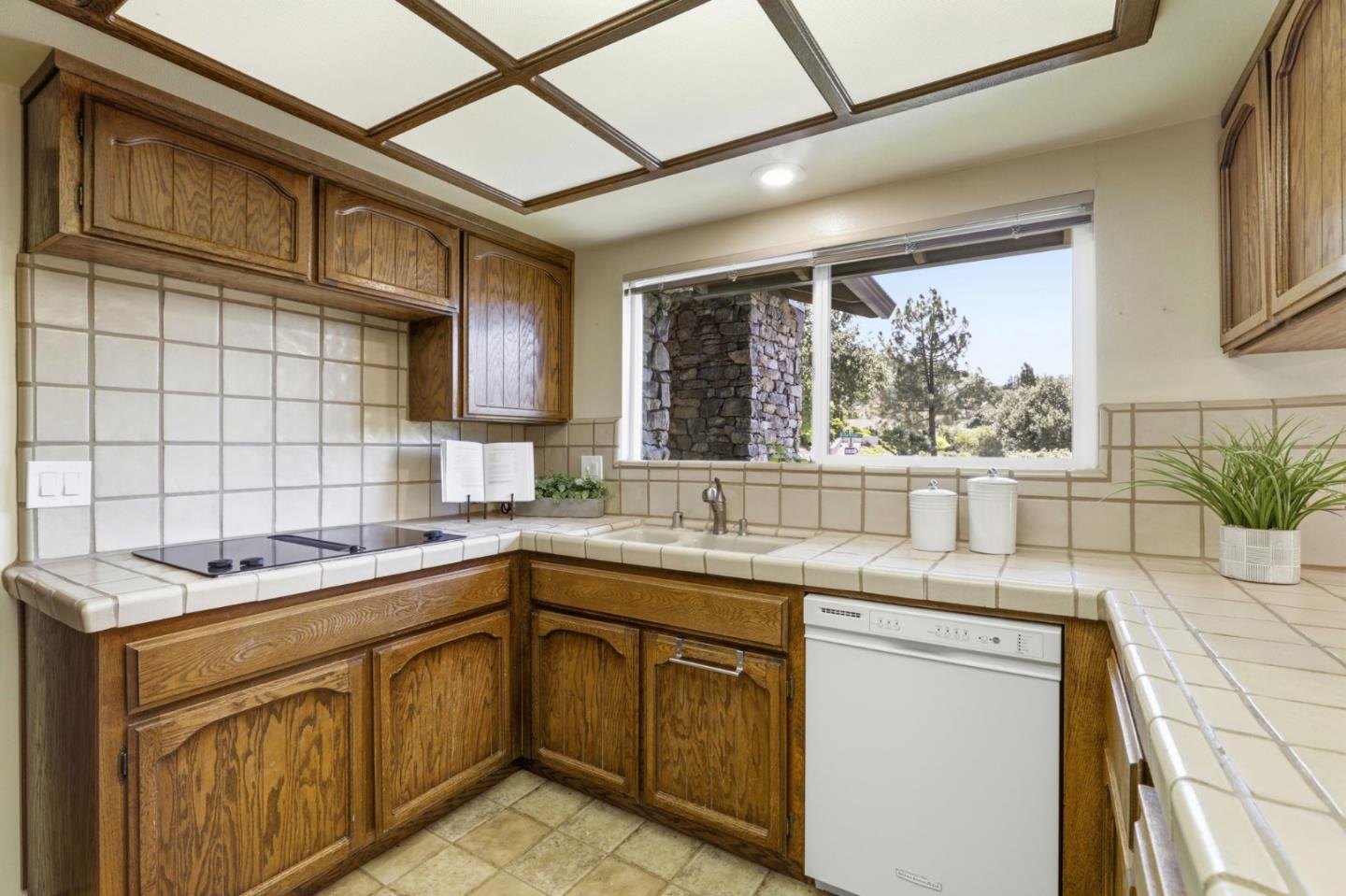 7142 Echo Ridge DR