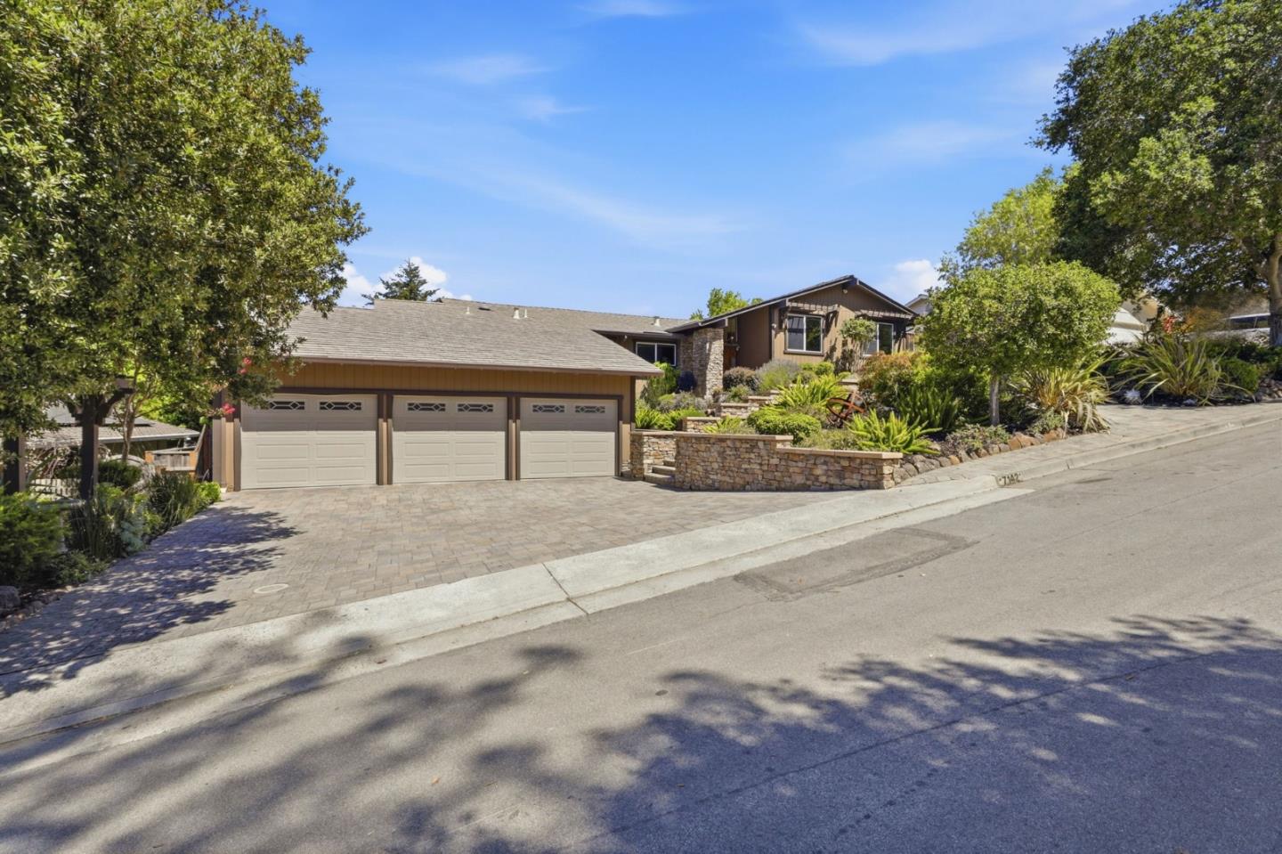 7142 Echo Ridge DR